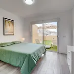 Great Terrace Ac In Heated Pool Wifi Parking